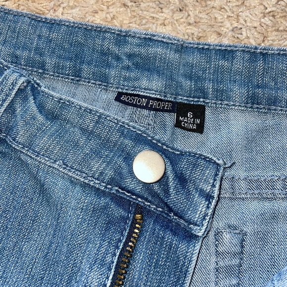 Black Floral Embroidered Jeans - Picture 5 of 8